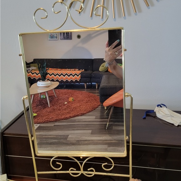 Hollywood Regency Vanity - Picture 3 of 7